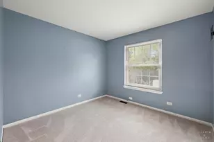 930 Ridgewood Dr, Cary, IL 60013 - Photo 22