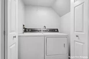 1240 Huntington Dr, Mundelein, IL 60060 - Photo 18