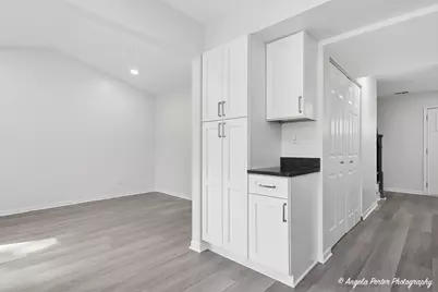 1240 Huntington Drive, Mundelein, IL 60060 - Photo 14