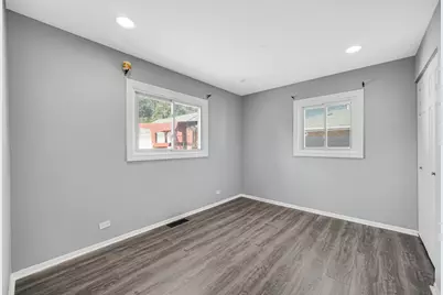 8930 Saratoga Drive, Bridgeview, IL 60455 - Photo 16