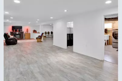 8901 S 49th Court, Oak Lawn, IL 60453 - Photo 22