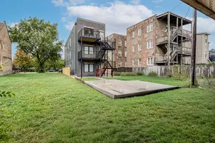 4623 S Prairie Ave, Chicago, IL 60653 - Photo 2