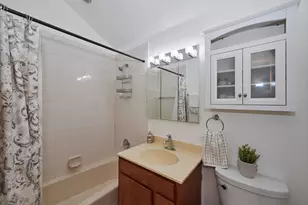 9041 Delphia Ave, Des Plaines, IL 60016 - Photo 30