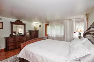 9041 Delphia Ave, Des Plaines, IL 60016 - Photo 18