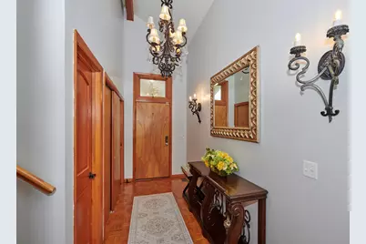 9041 Delphia Avenue, Des Plaines, IL 60016 - Photo 6
