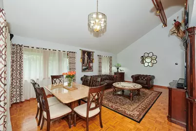 9041 Delphia Avenue, Des Plaines, IL 60016 - Photo 10