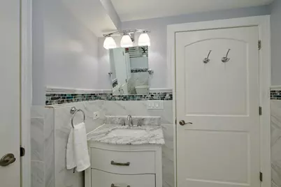 9041 Delphia Avenue, Des Plaines, IL 60016 - Photo 44