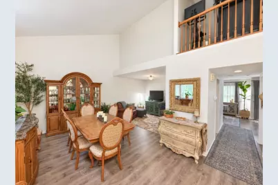 713 Crossland Drive, Grayslake, IL 60030 - Photo 2