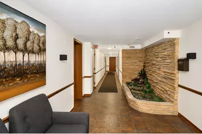 6490 N Northwest Highway #5F, Chicago, IL 60631 - Photo 2