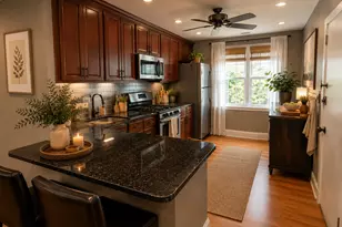 6423 N Damen Ave, Chicago, IL 60645 - Photo 4
