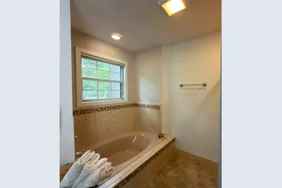 4 Dartmouth Court, Streamwood, IL 60107 - Photo 18