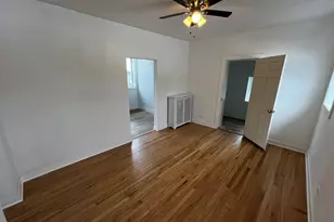 5027 N Troy St, Chicago, IL 60625 - Photo 8