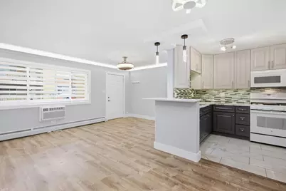 4544 N River Road #B2, Schiller Park, IL 60176 - Photo 2