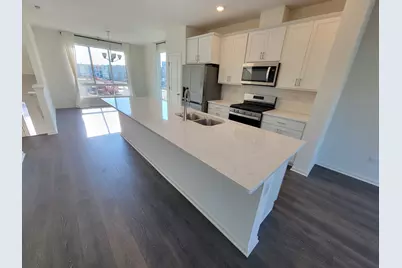 1270 Lakepointe Drive, Schaumburg, IL 60173 - Photo 6