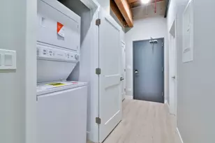 11 E Illinois St, Chicago, IL 60611 - Photo 8