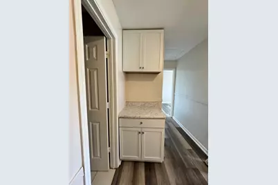 1303 Kingsbury Drive #B, Hanover Park, IL 60133 - Photo 12