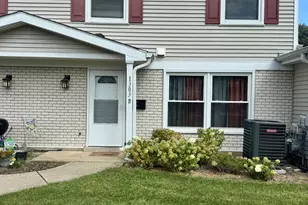 1303 Kingsbury Dr, Hanover Park, IL 60133 - Photo 1