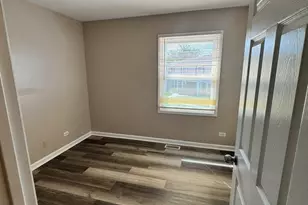 1303 Kingsbury Dr, Hanover Park, IL 60133 - Photo 20