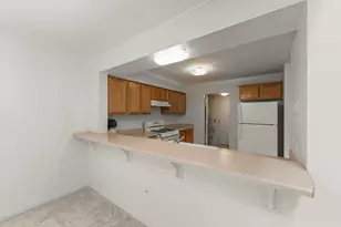2741 Cobblestone Dr, Crystal Lake, IL 60012 - Photo 14