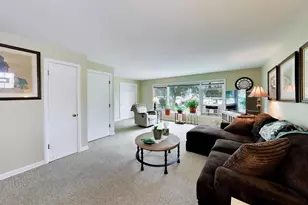 8110 W Addison St, Chicago, IL 60634 - Photo 4