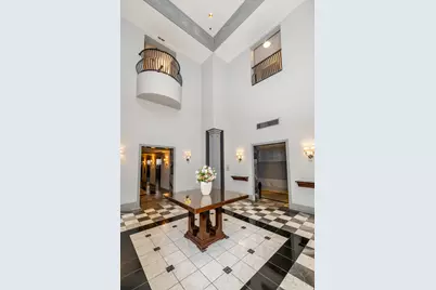 70 W Huron Street #802, Chicago, IL 60654 - Photo 6