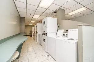 70 W Huron St, Chicago, IL 60654 - Photo 36