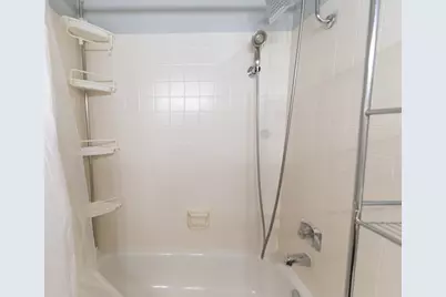 70 W Huron Street #802, Chicago, IL 60654 - Photo 24