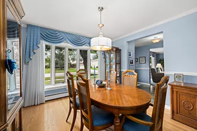 221 S Rammer Avenue, Arlington Heights, IL 60004 - Photo 8