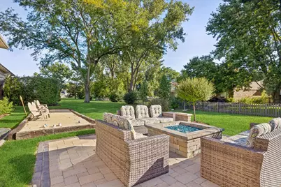 6645 Sheffield Lane, Willowbrook, IL 60527 - Photo 28