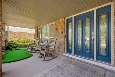 6645 Sheffield Lane, Willowbrook, IL 60527 - Photo 2