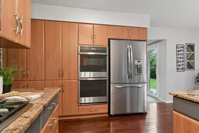 1310 Hidden Lake Drive, Buffalo Grove, IL 60089 - Photo 12