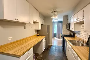 6818 Roberts Dr, Woodridge, IL 60517 - Photo 14