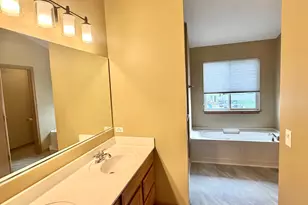 16150 Laurel Oak Dr, Crest Hill, IL 60403 - Photo 16