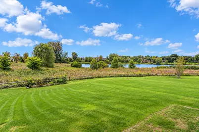 83 Stockholm Avenue, Volo, IL 60041 - Photo 2