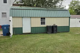 234 N Cherry St, Centralia, IL 62801 - Photo 40