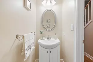 21 N Walnut Ct, Streamwood, IL 60107 - Photo 16