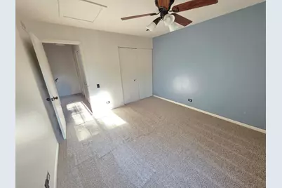 403 Trenton Court, Aurora, IL 60504 - Photo 10