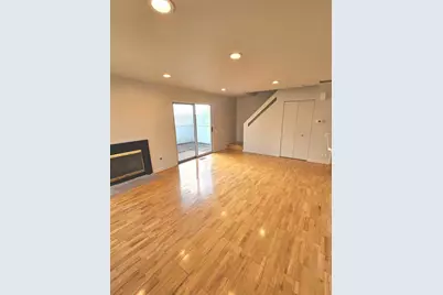 403 Trenton Court, Aurora, IL 60504 - Photo 4