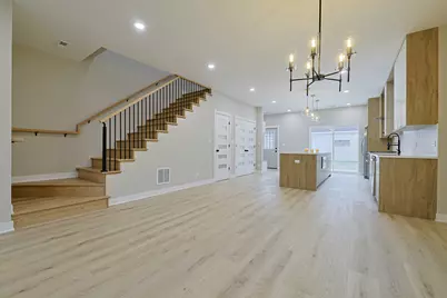 5837 W Iowa Street, Chicago, IL 60651 - Photo 14