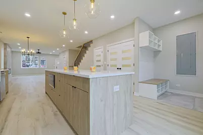 5837 W Iowa Street, Chicago, IL 60651 - Photo 8