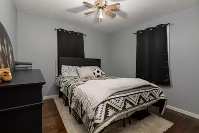 609 N Frolic Avenue, Waukegan, IL 60085 - Photo 8