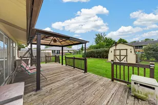 543 Germaine Ln, Elk Grove Village, IL 60007 - Photo 16