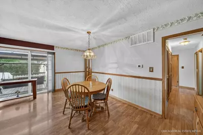 543 Germaine Lane, Elk Grove Village, IL 60007 - Photo 6