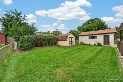 543 Germaine Lane, Elk Grove Village, IL 60007 - Photo 18