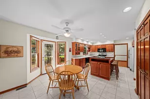 2205 Brown Ct, Naperville, IL 60565 - Photo 16