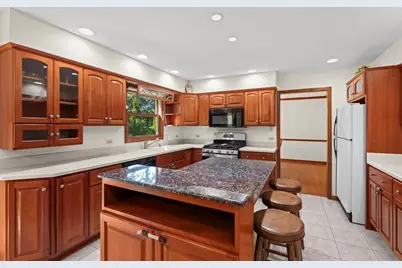2205 Brown Court, Naperville, IL 60565 - Photo 14