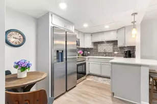 5300 Walnut Ave, Downers Grove, IL 60515 - Photo 8