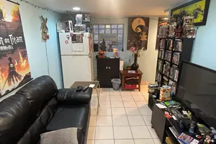 2915 W Granville Ave, Chicago, IL 60659 - Photo 8