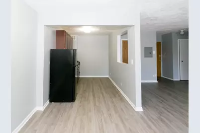 7333 N Ridge Boulevard #105, Chicago, IL 60645 - Photo 8
