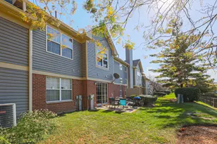 270 Manor Dr, Buffalo Grove, IL 60089 - Photo 40